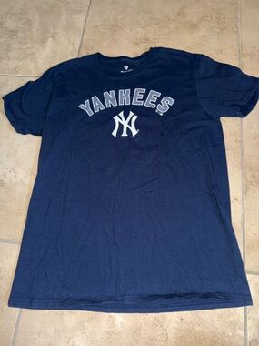 Yankees Nettles Men's Navy Logo T‑Shirt